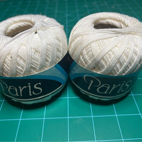 2 Paris mercerized cotton yarn - Picture 1 of 3